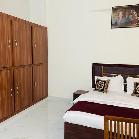 Zora Park Luxury Rooms วิสาขปัตนัม ภายนอก รูปภาพ