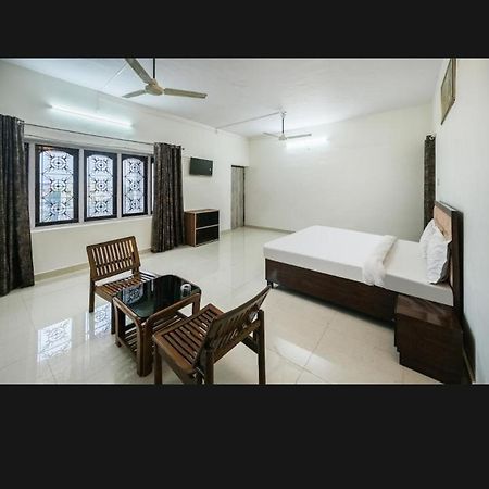 Zora Park Luxury Rooms วิสาขปัตนัม ภายนอก รูปภาพ