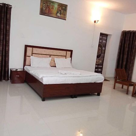 Zora Park Luxury Rooms วิสาขปัตนัม ภายนอก รูปภาพ