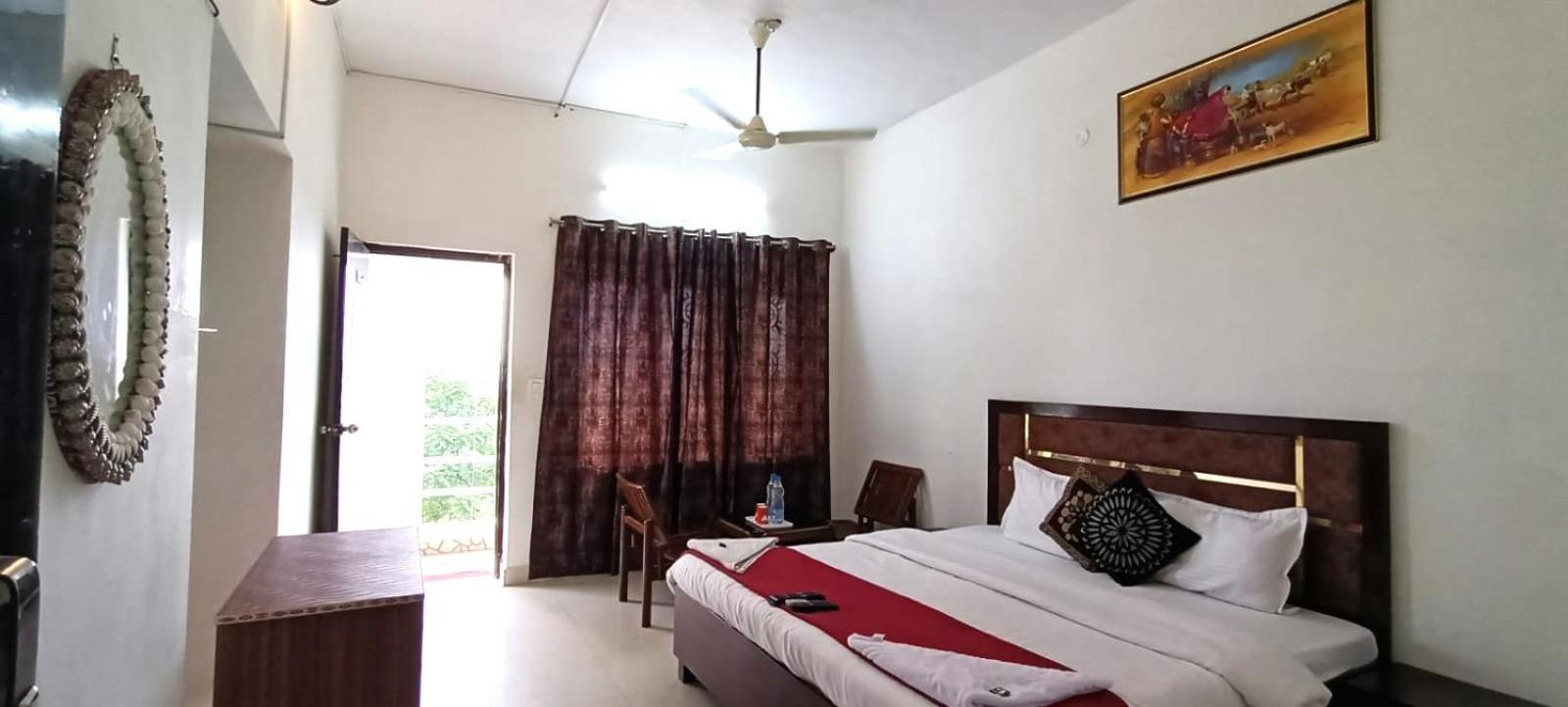 Zora Park Luxury Rooms วิสาขปัตนัม ภายนอก รูปภาพ