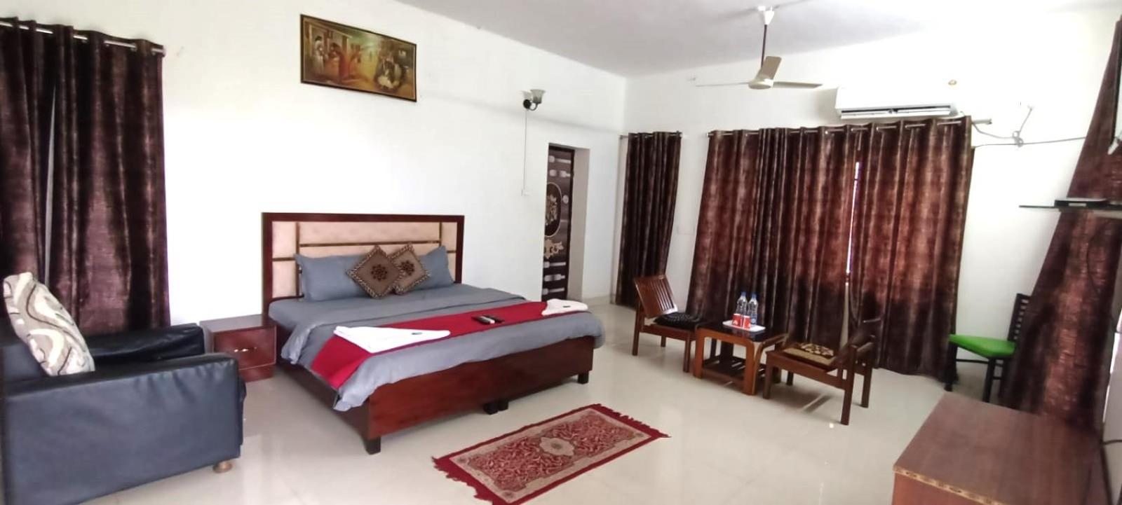Zora Park Luxury Rooms วิสาขปัตนัม ภายนอก รูปภาพ