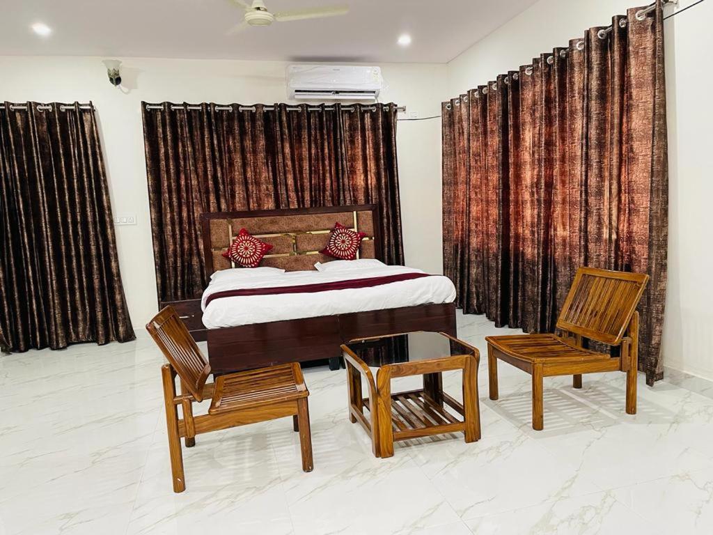 Zora Park Luxury Rooms วิสาขปัตนัม ภายนอก รูปภาพ